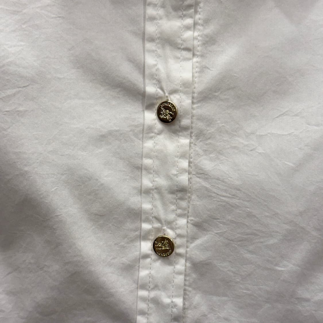 버버리 런던 코튼 셔츠 골드 로고 버튼 디테일 슬림핏 화이트 상품이미지6