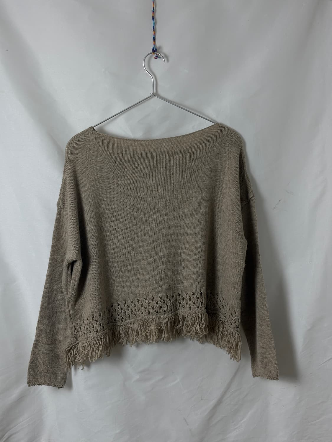 하트 테슬 보트넥 니트 상품이미지2