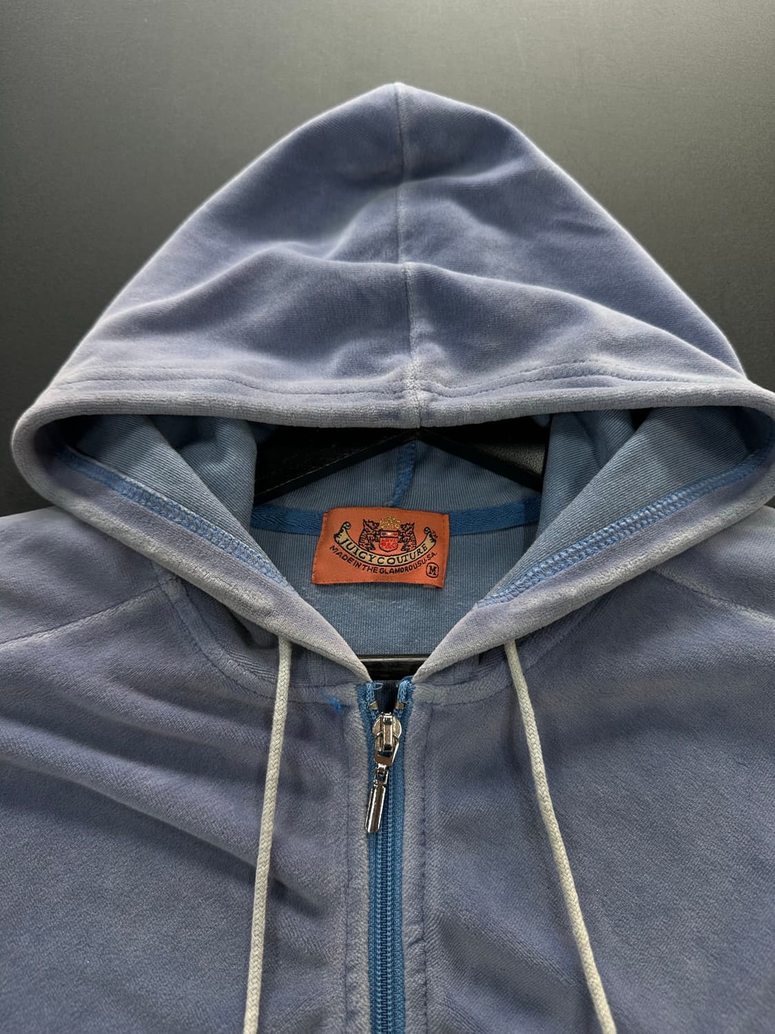 쥬시꾸뛰르 벨루어 셔링리브드 백로고 후드집업 상품이미지8