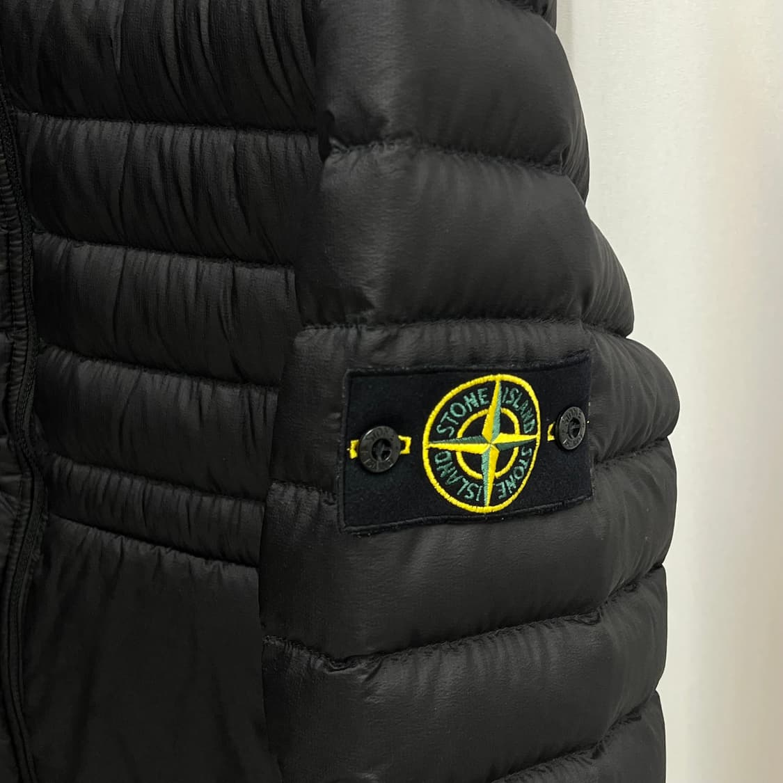 스톤아일랜드 바이오 립스탑 경량패딩 L 블랙 상품이미지3
