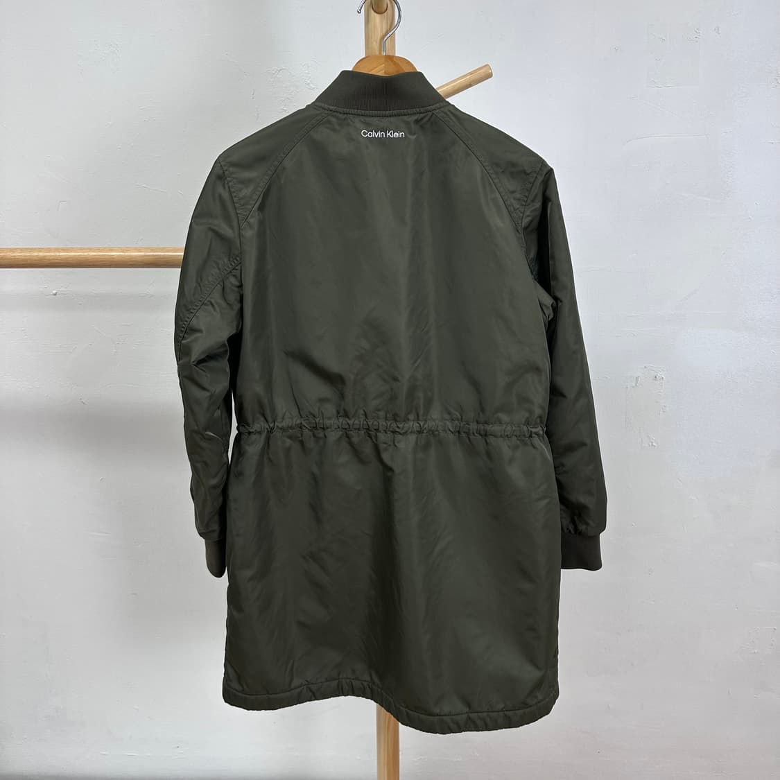 캘빈클라인 퍼포먼스 롱 바머 점퍼 카키 M(95) 안감누빔 J23 상품이미지4
