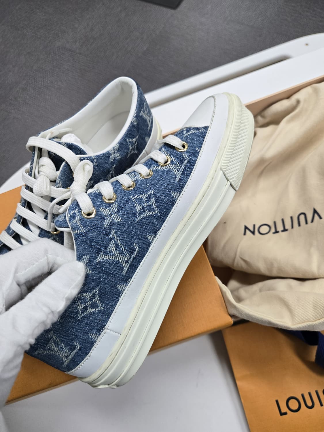 [A급컨디션]루이비통 데님 스니커즈 상품이미지4