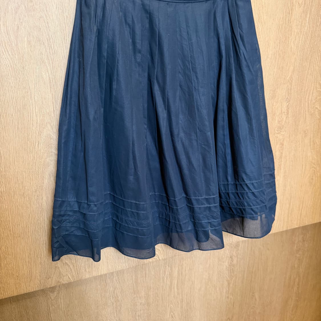 맥킨토시 필로소피 미디 스커트 시어 레이어 디테일 플레어핏 블랙 상품이미지4