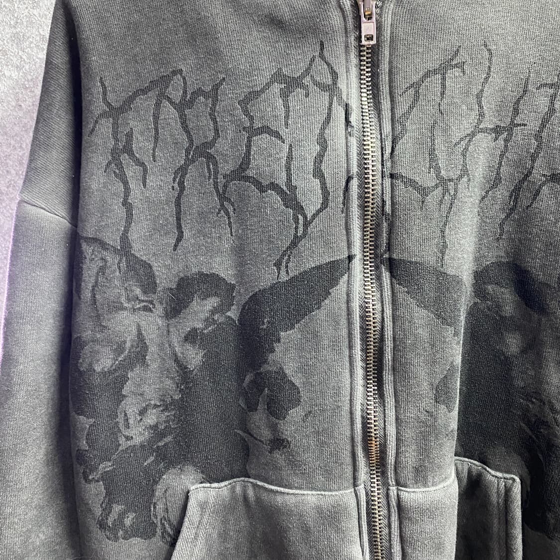 빈티지 y2k 엔젤 그래픽 워시드 다크그레이 후드집업 B4223  상품이미지3