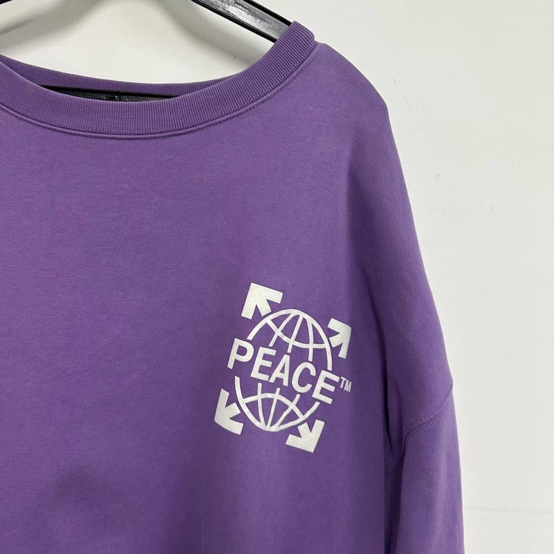 오프화이트 17FW FEACE 퍼플 맨투맨[667] 상품이미지6