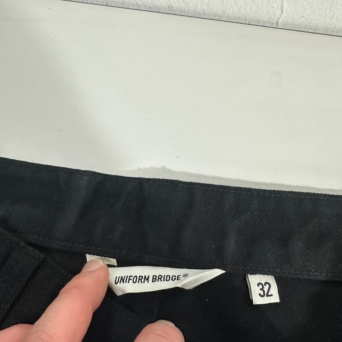 32 유니폼브릿지 블랙 레귤러핏 퍼티그팬츠 상품이미지2