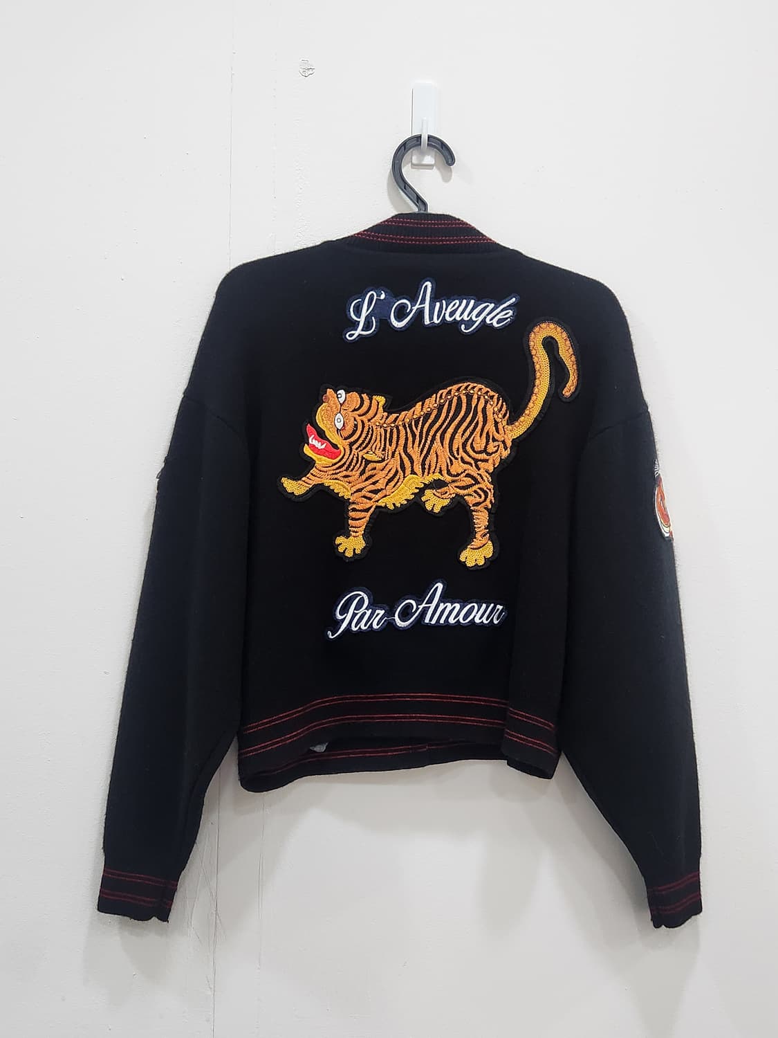 [F] 호랑이 패치 니트 자켓 봄버 여성 F사이즈 상품이미지1