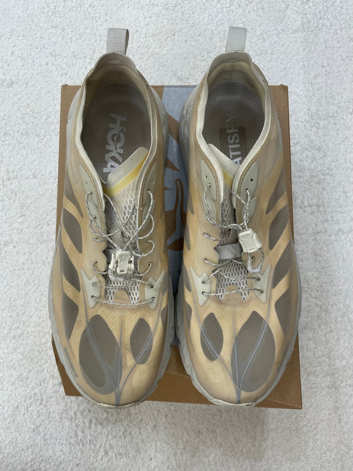 새티스파이 호카 마파테4 아이보리 [295] 상품이미지1