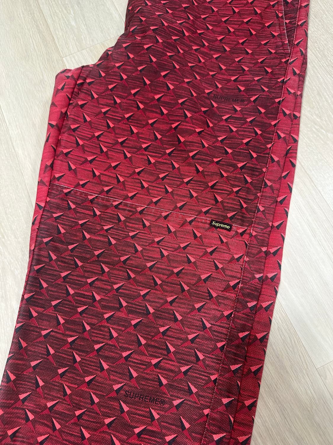 [34] 슈프림 마름모 패턴 팬츠 레드 색상 상품이미지4