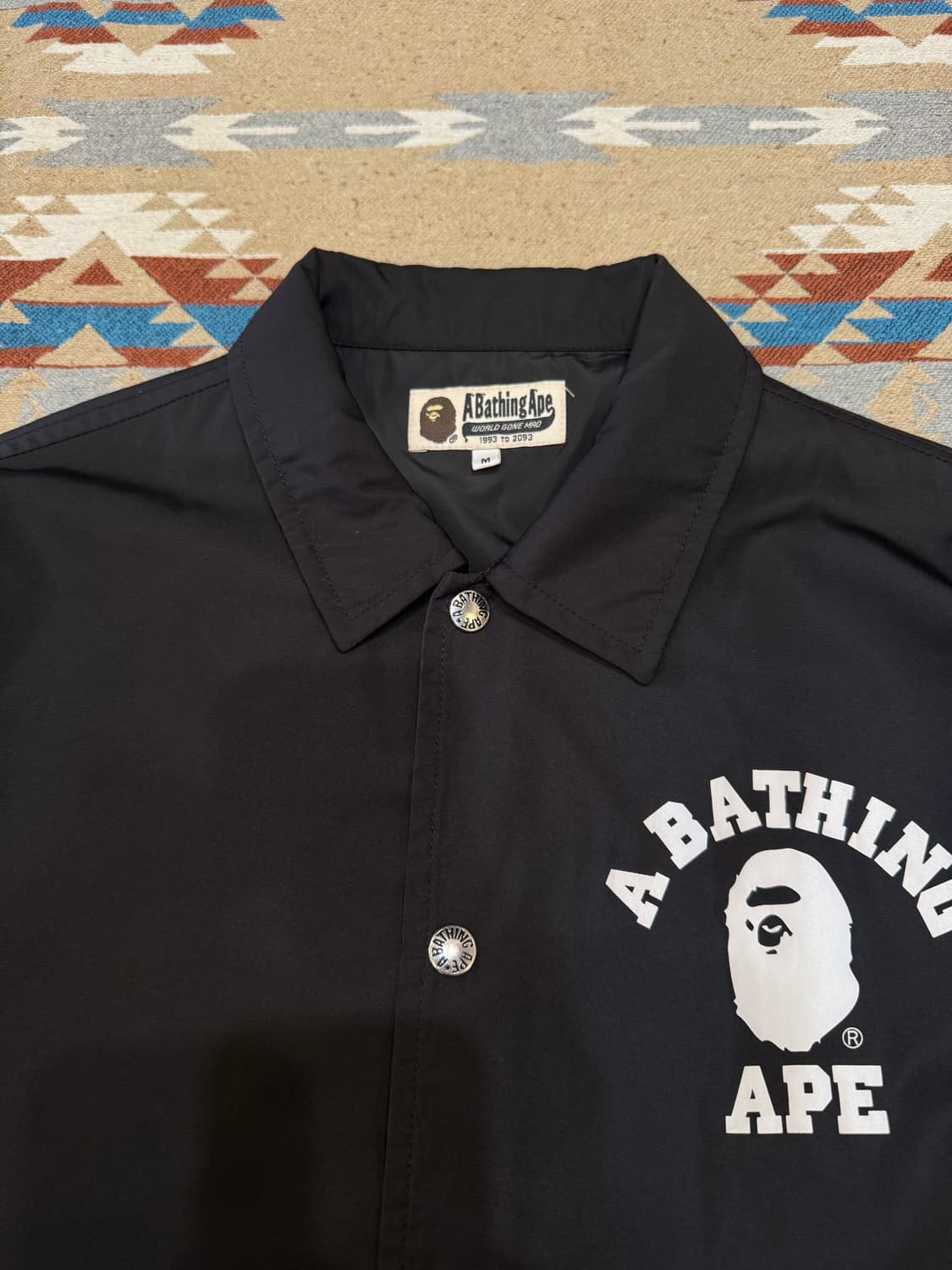 [M] 베이프 컬리지 코치자켓 블랙  상품이미지2