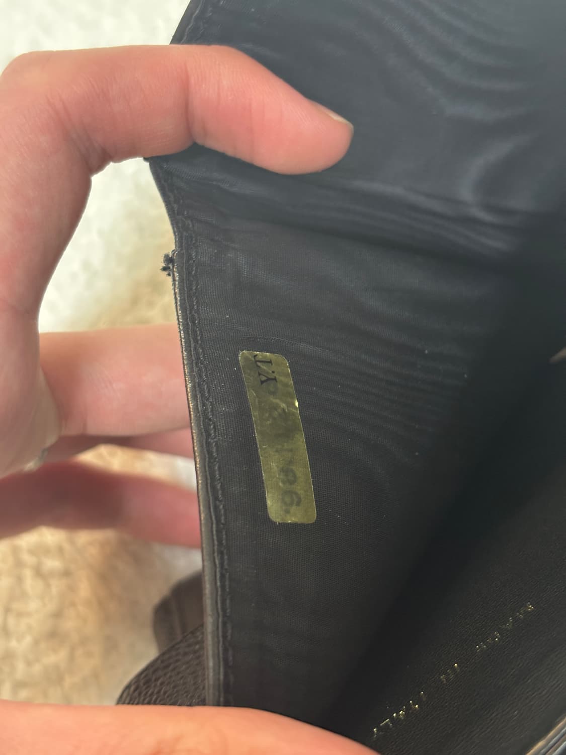 샤넬 캐비어 반지갑 상품이미지10