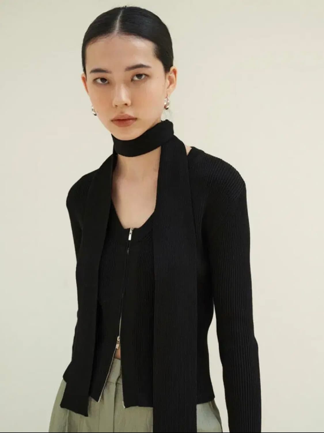 블러썸 에이치 컴퍼니 니트 머플러 집업 상품이미지5