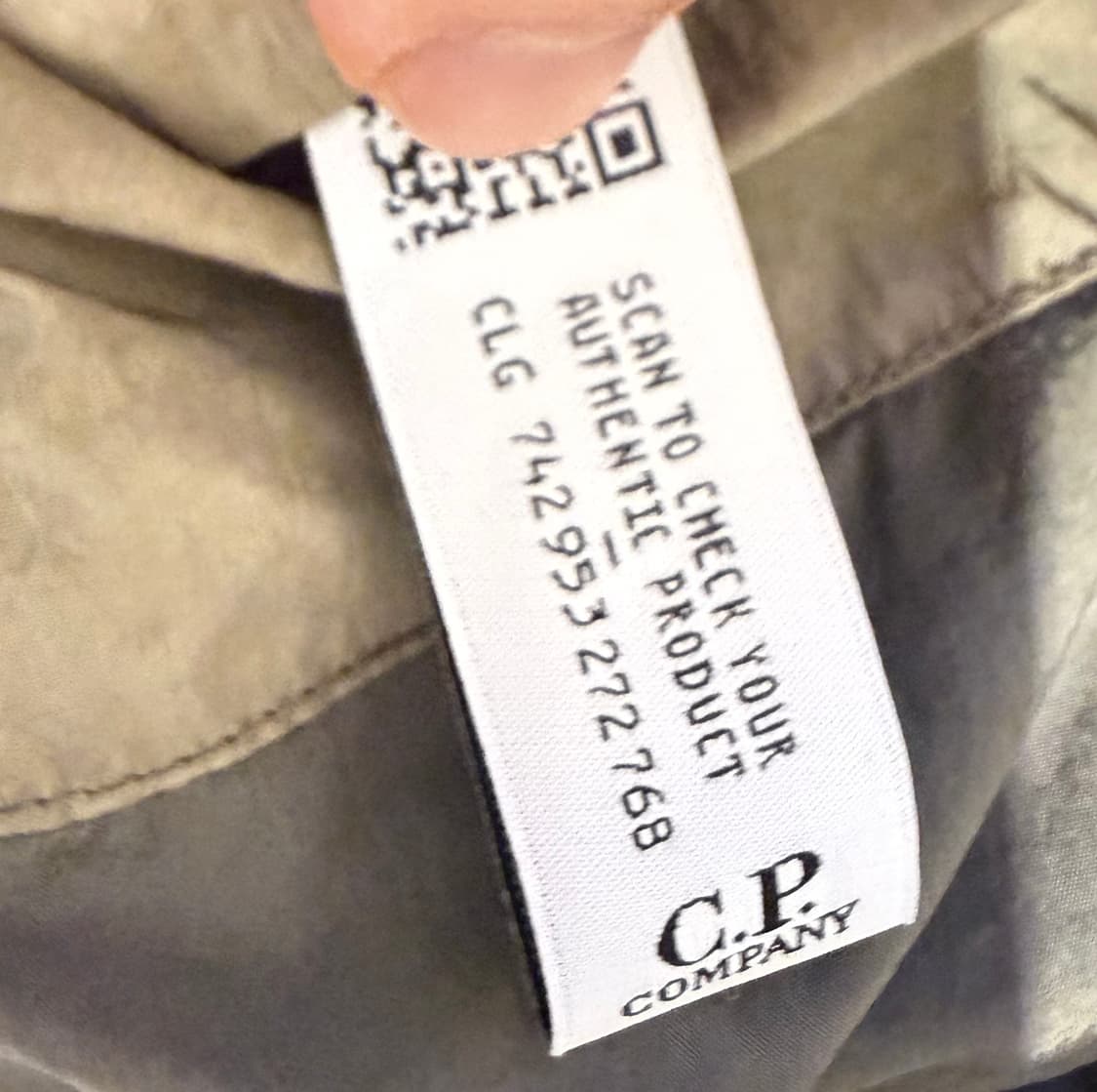 CP컴퍼니 크롬R 후드 렌즈 패딩 상품이미지10
