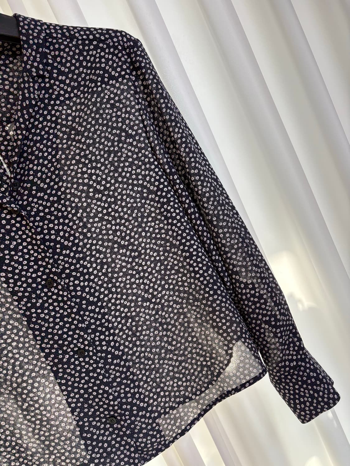 sal the 플로랄 프린트블라우스 - 다크네이비 상품이미지8