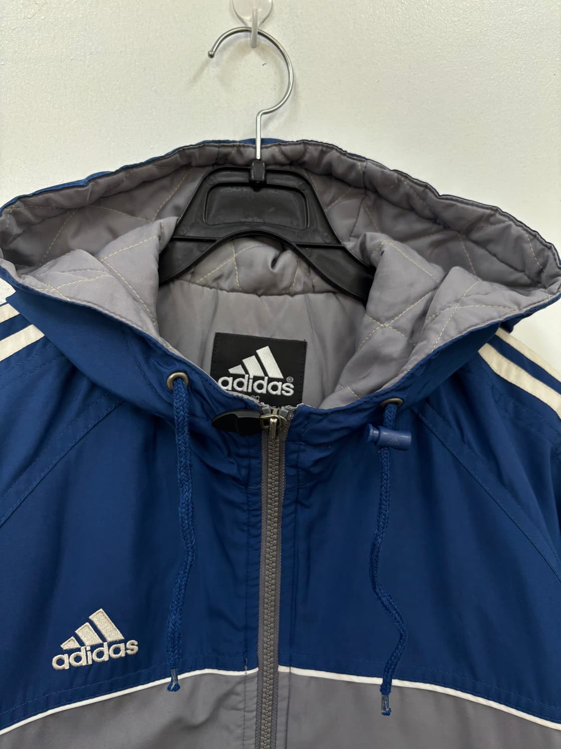 아디다스 올드스쿨 백로고 누빔점퍼 상품이미지3