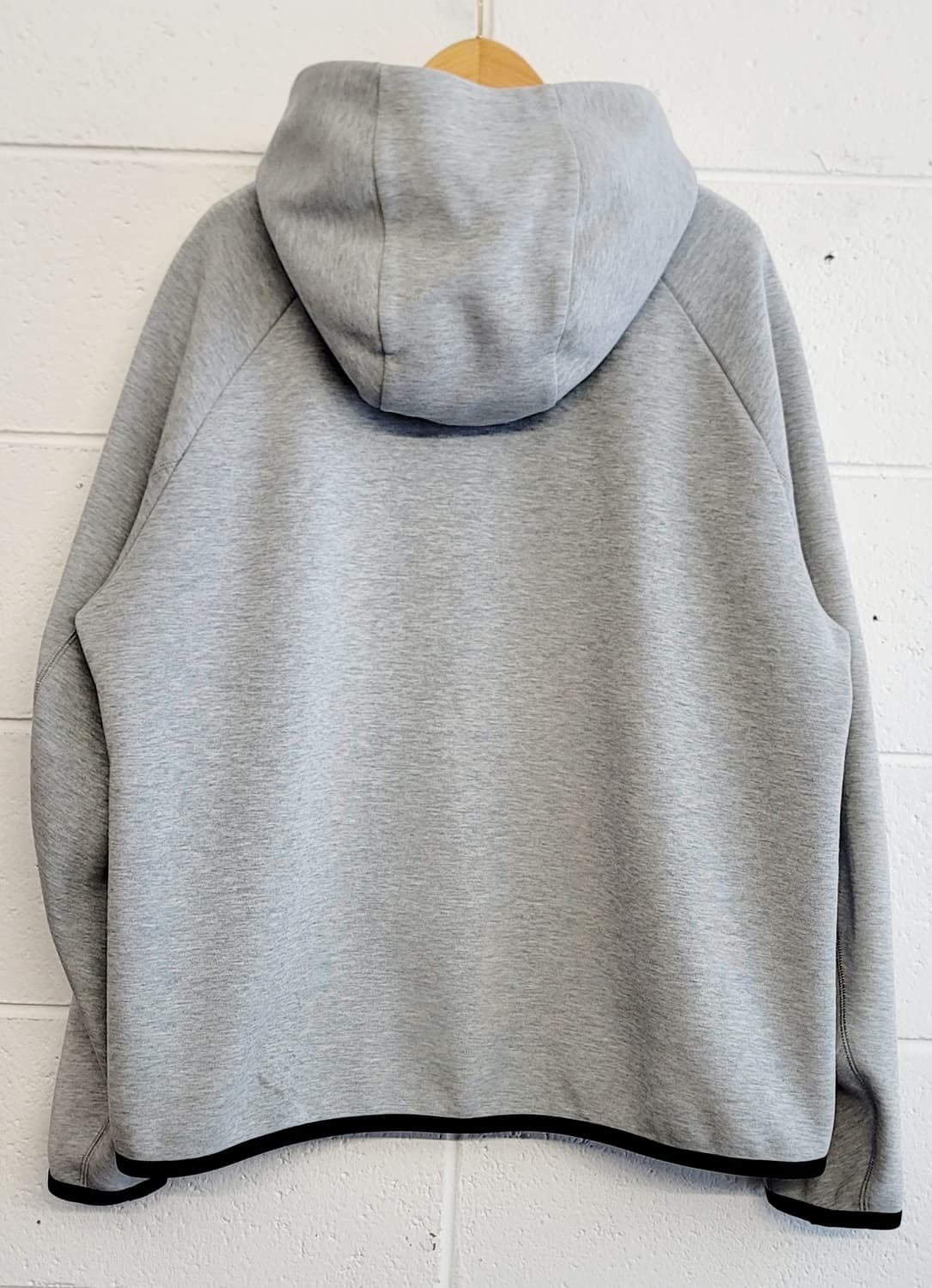 나이키(NIKE) 테크팩 투웨이지퍼 후드 집업자켓 판매 상품이미지2