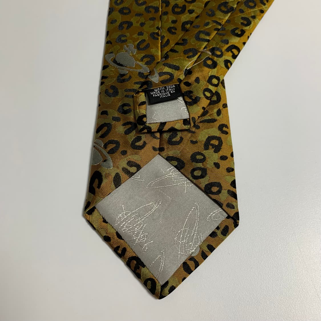 비비안웨스트우드 명품 이태리 100실크 넥타이 로고플레이 A+등급 상품이미지6