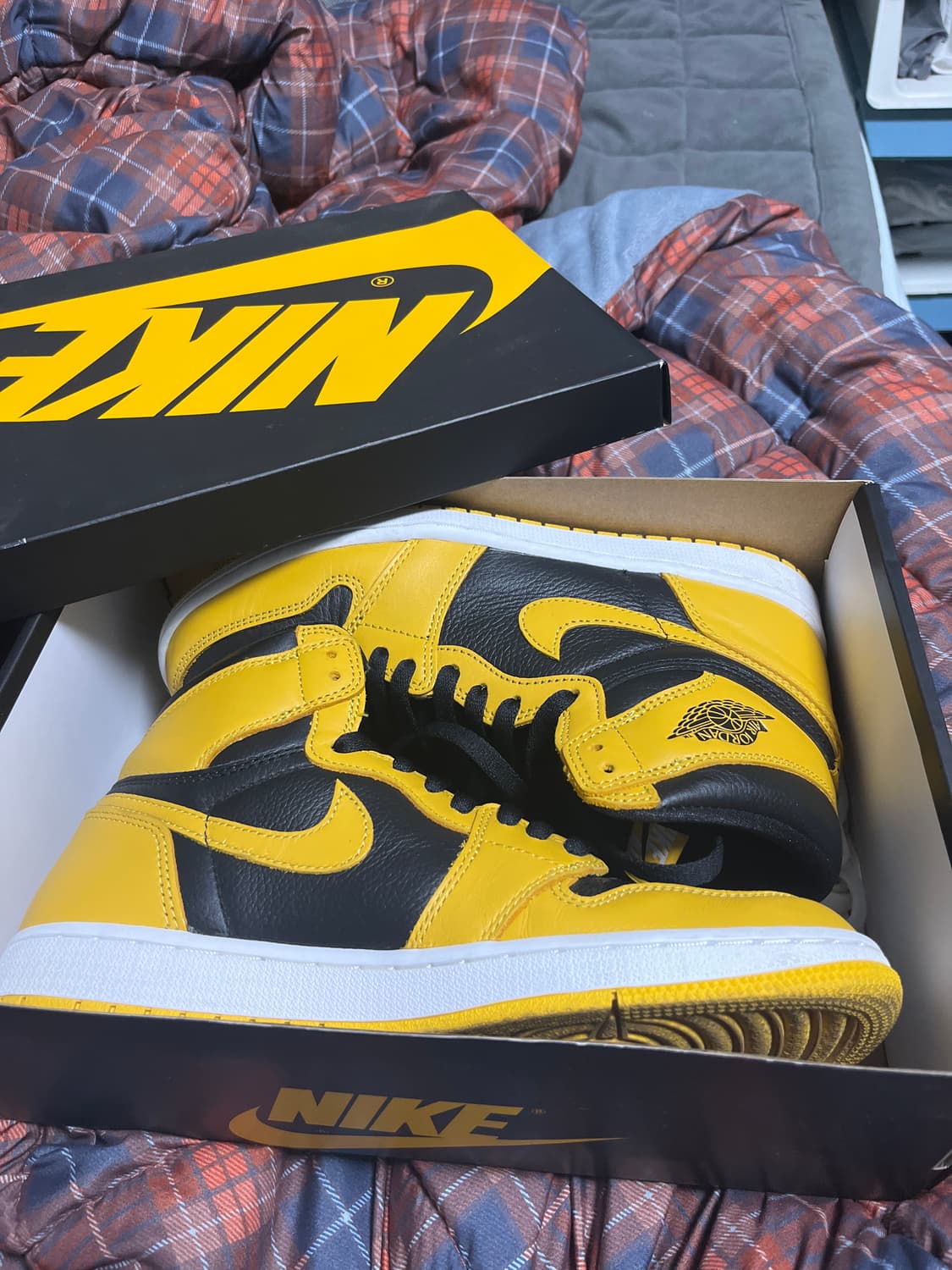 조던 1 하이 폴른 상품이미지1