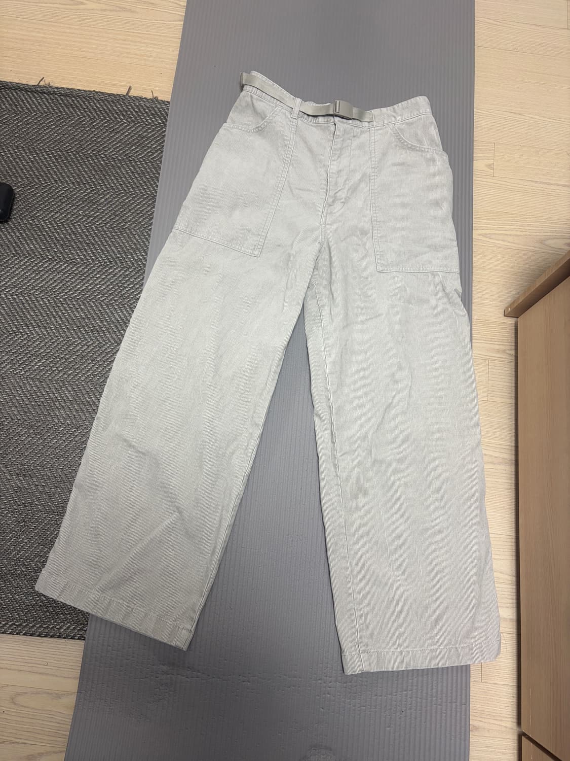 유니클로 JW앤더슨 코듀로이 워크팬츠 그레이(S) 상품이미지3