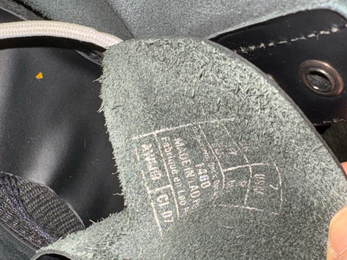 닥터마틴 1460 화이트스 티치 8홀 상품이미지4