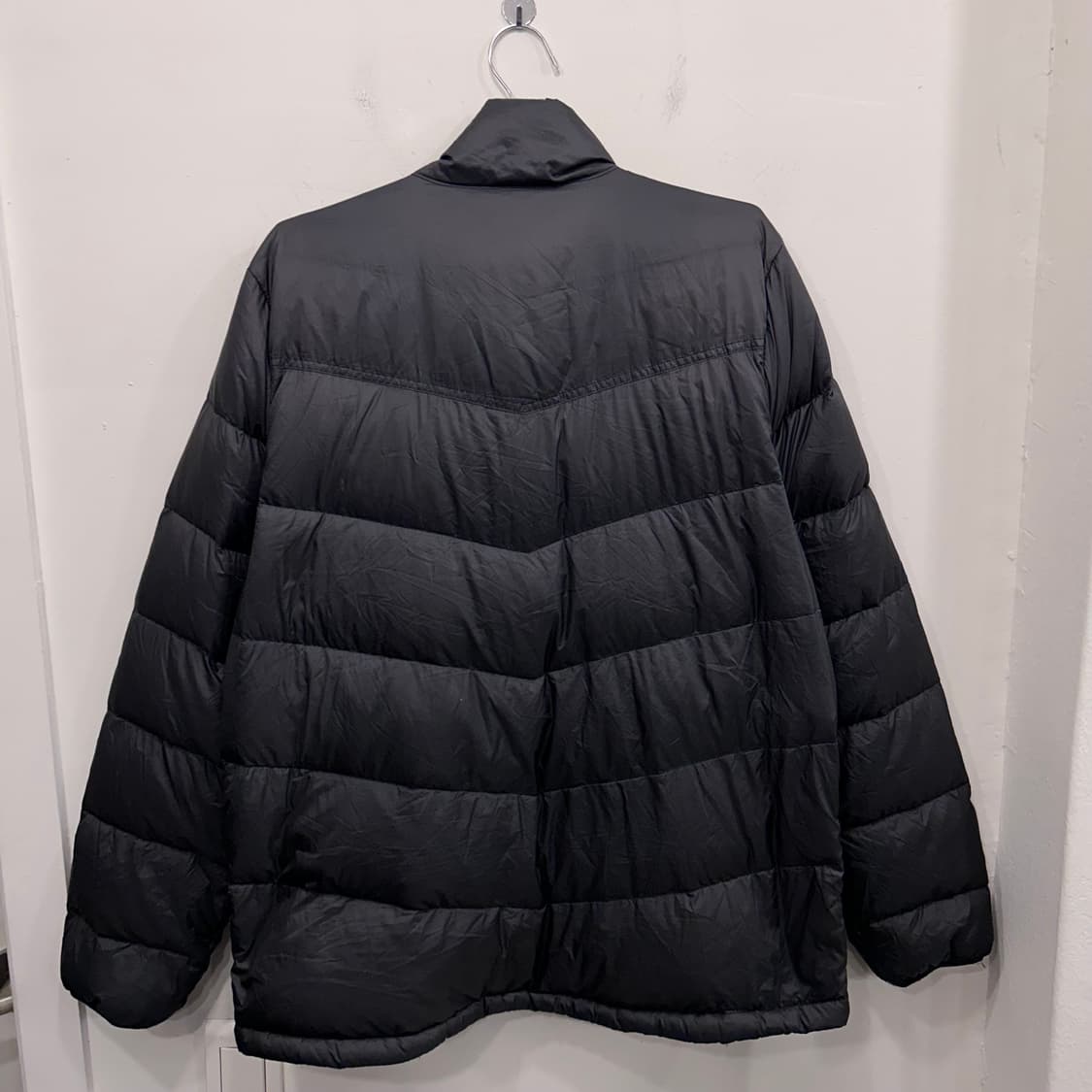 아웃도어리서치 구스다운 사선퀼팅 경량패딩 상품이미지5