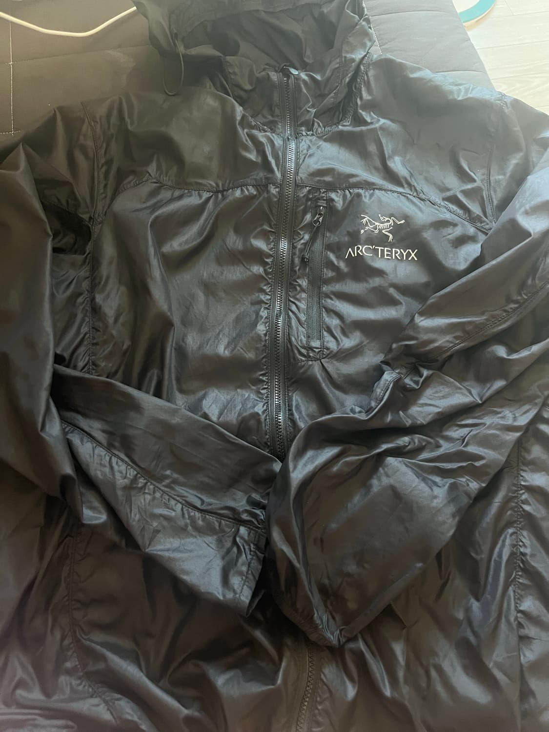 아크테릭스 바람막이 스쿼미시 후디 블랙 상품이미지1