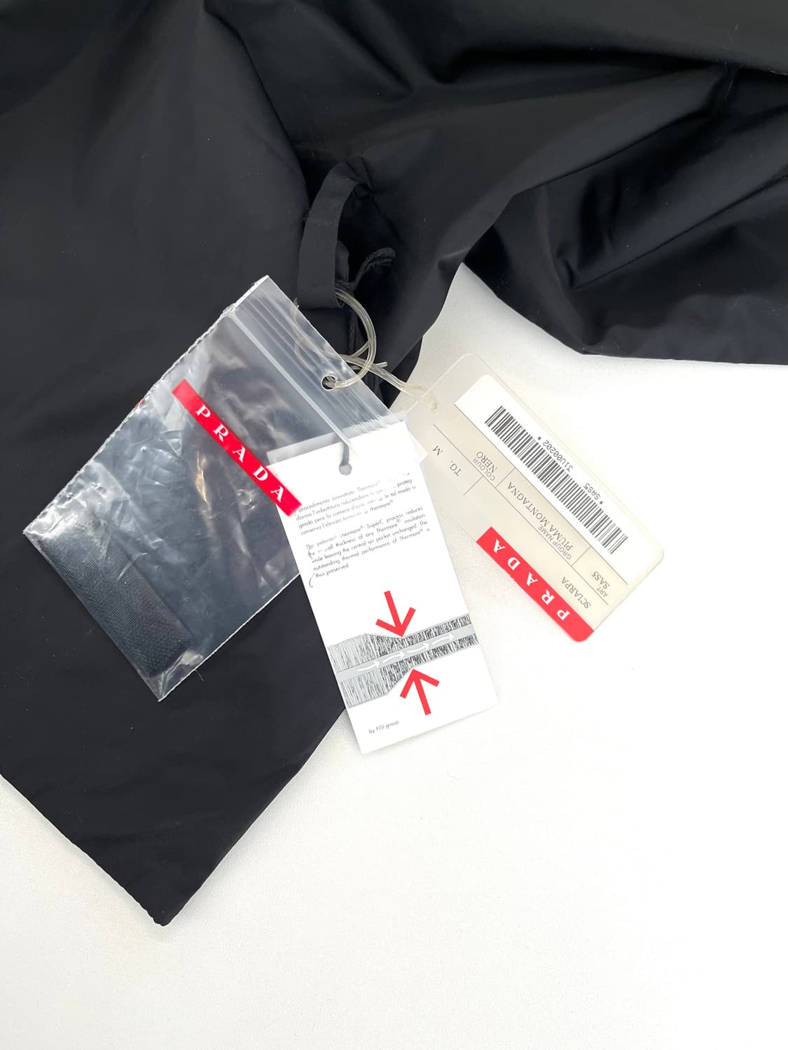 프라다 스포츠 아카이브 유틸리티 후드 머플러 상품이미지4