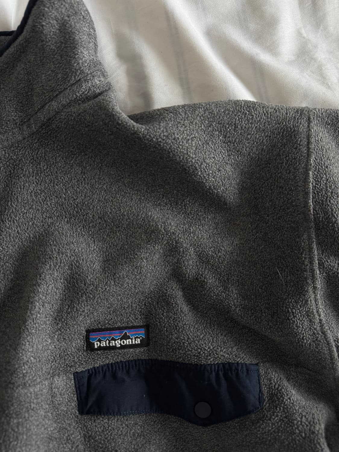 [L] 파타고니아 신칠라 다크 그레이 상품이미지5