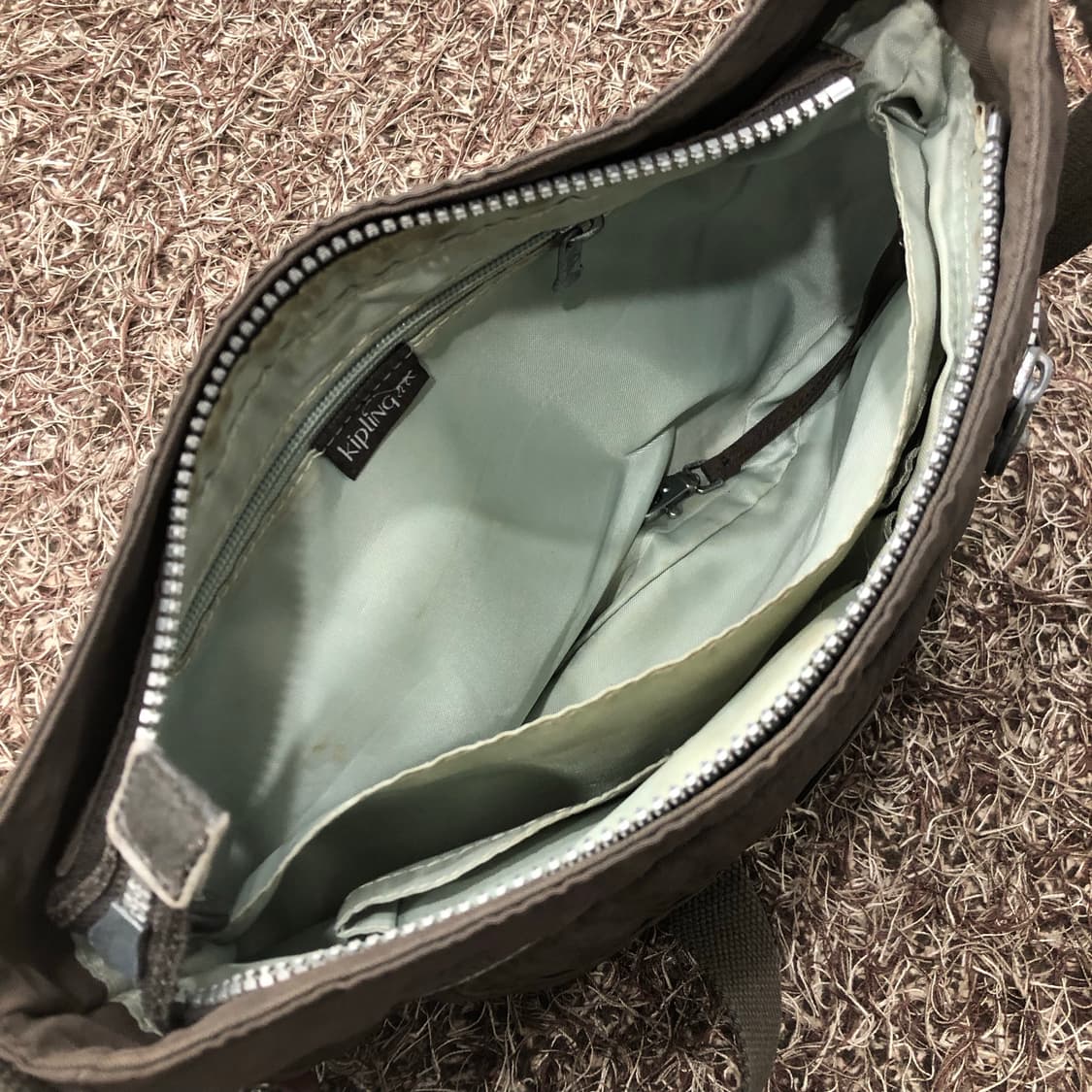 키플링 브라운 크로스백 상품이미지3