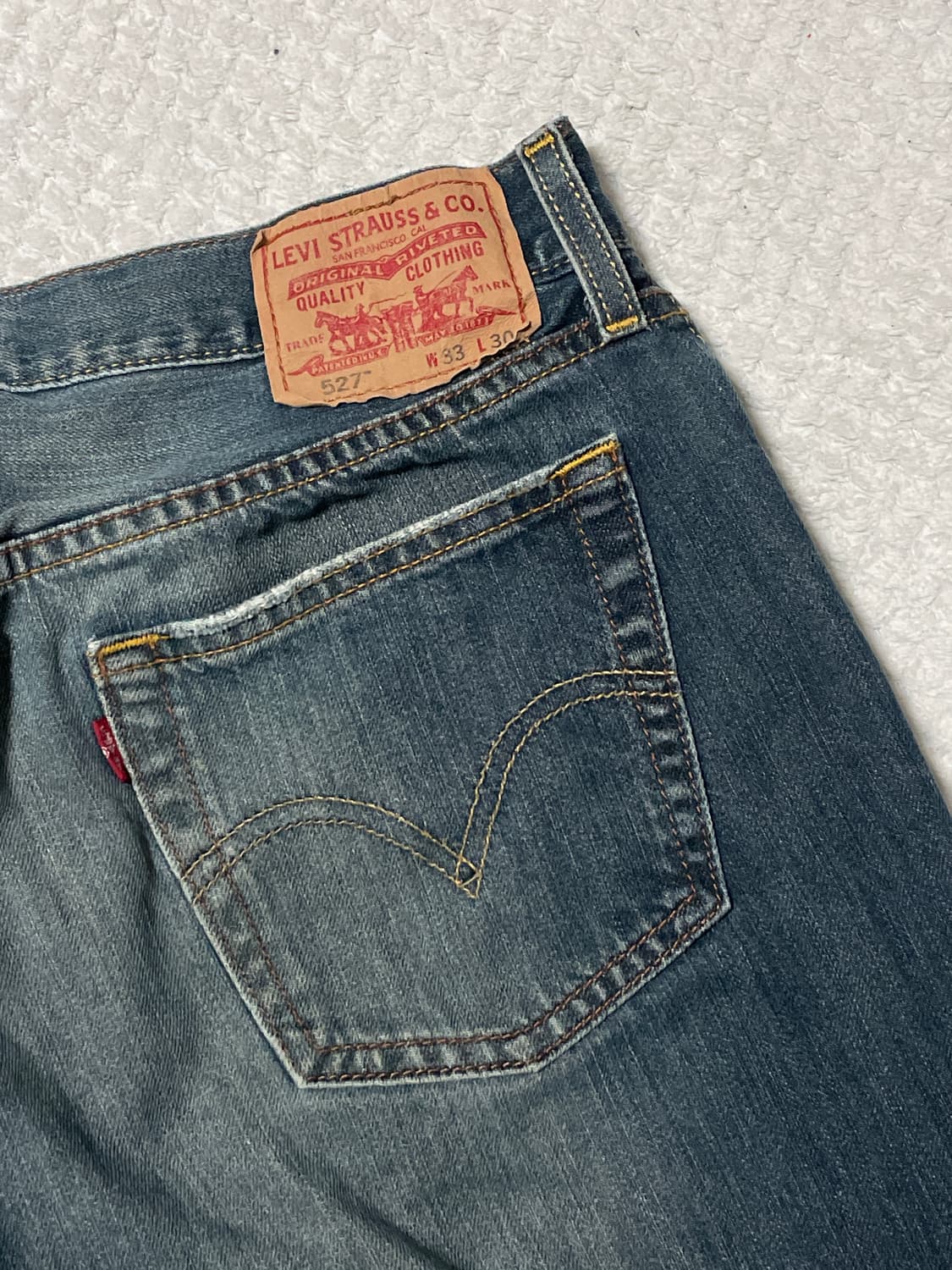 [33X30] 리바이스 527 플레어 핏 부츠컷 데님 팬츠(클리닝O) 상품이미지8