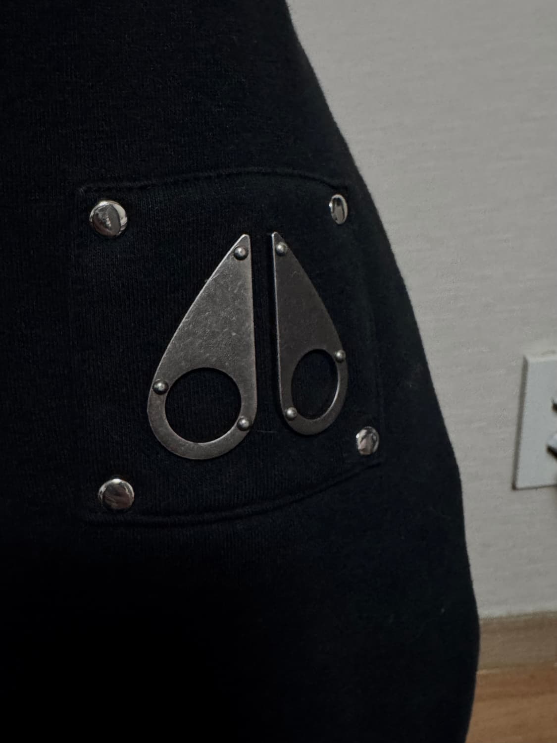 무스너클 버니스웨터 상품이미지4