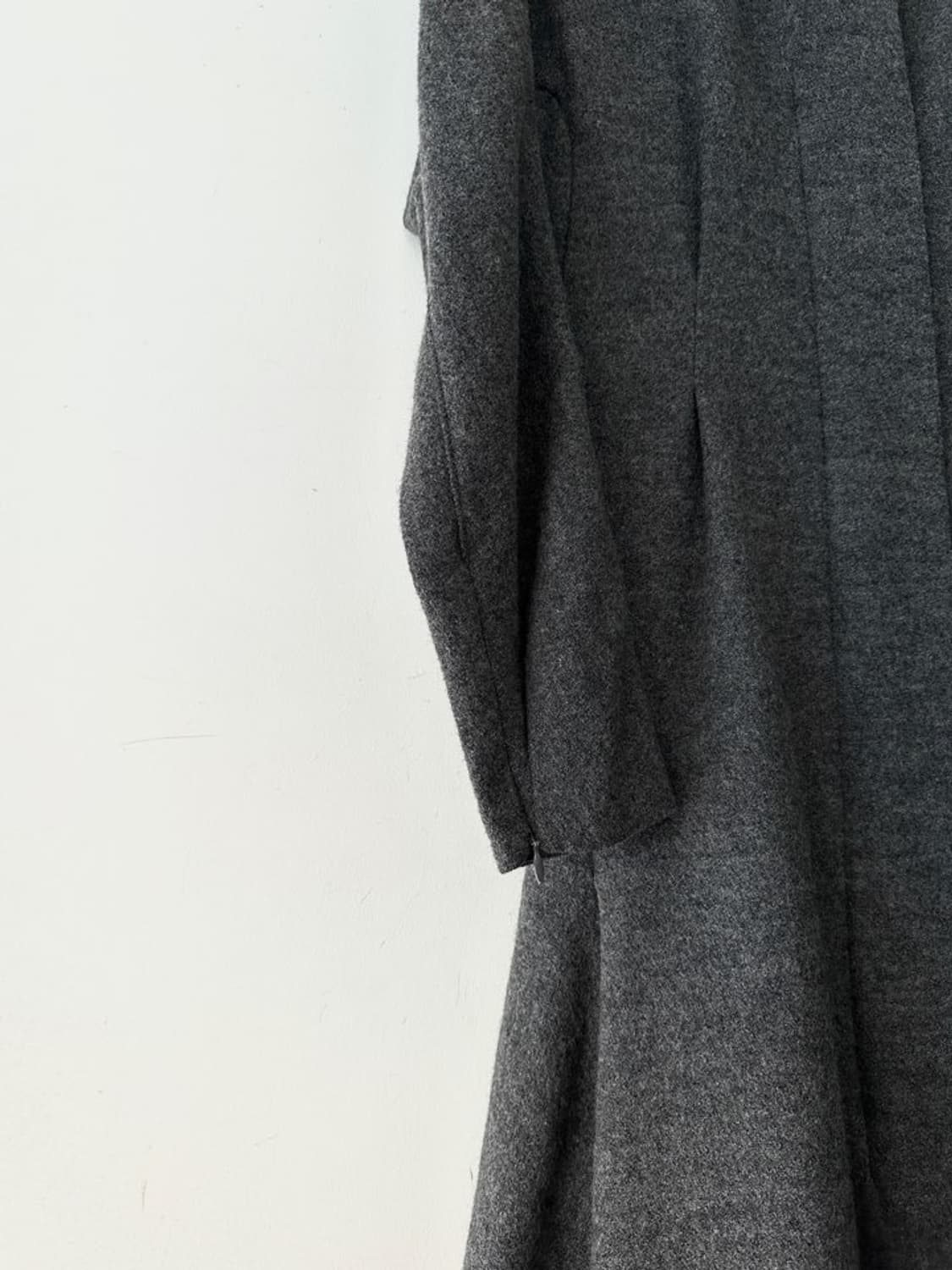 TIME pintuck flare ops / grey 상품이미지3