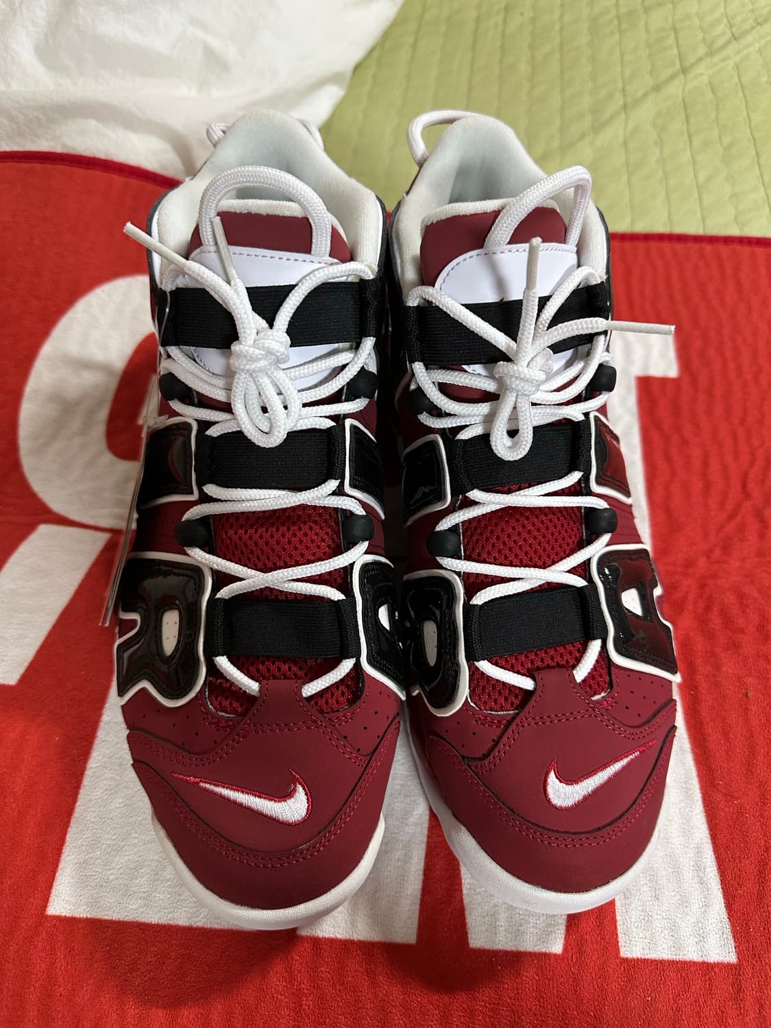 나이키 모어 업템포 크리스마스 300사이즈 상품이미지1