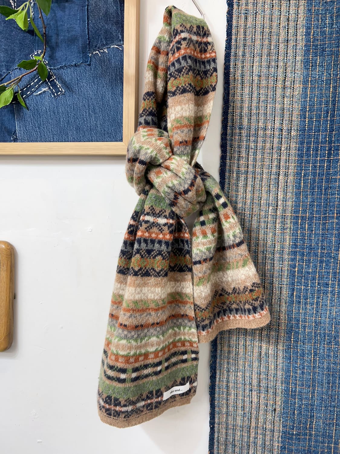 NIKO AND… Fair Isle Pattern Wool Muffler 상품이미지4