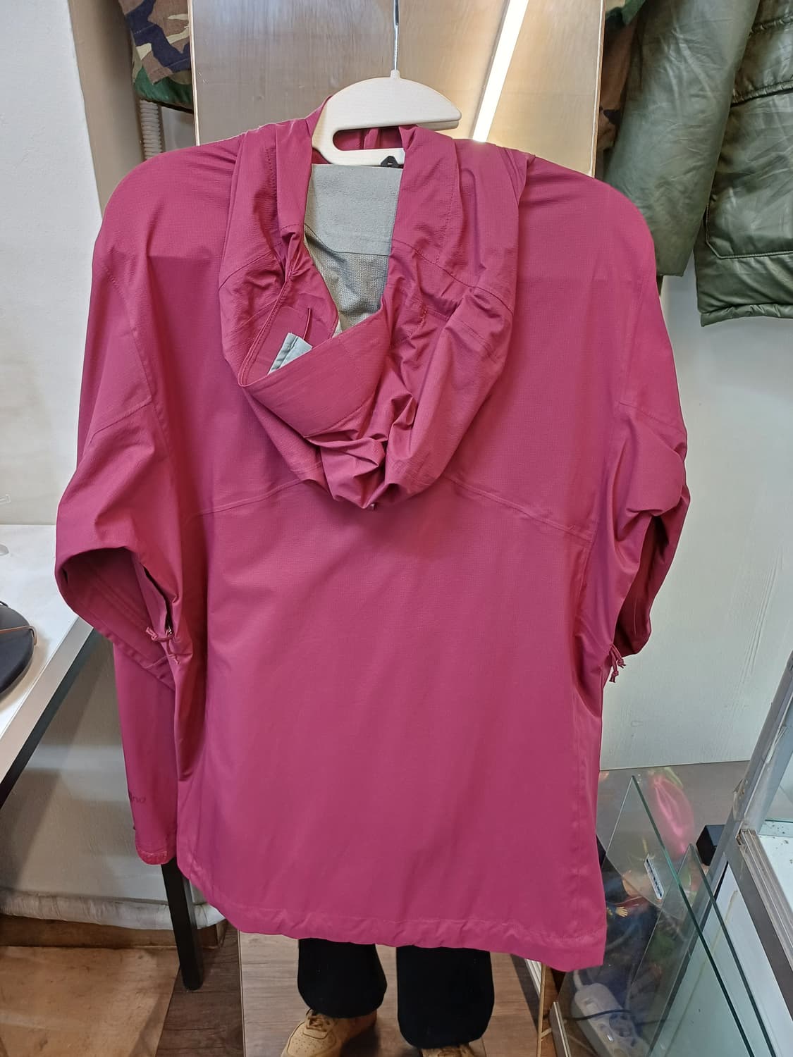 파타고니아 여성 스트레치 레인 후드 바람막이 자켓 M 버건디 상품이미지3