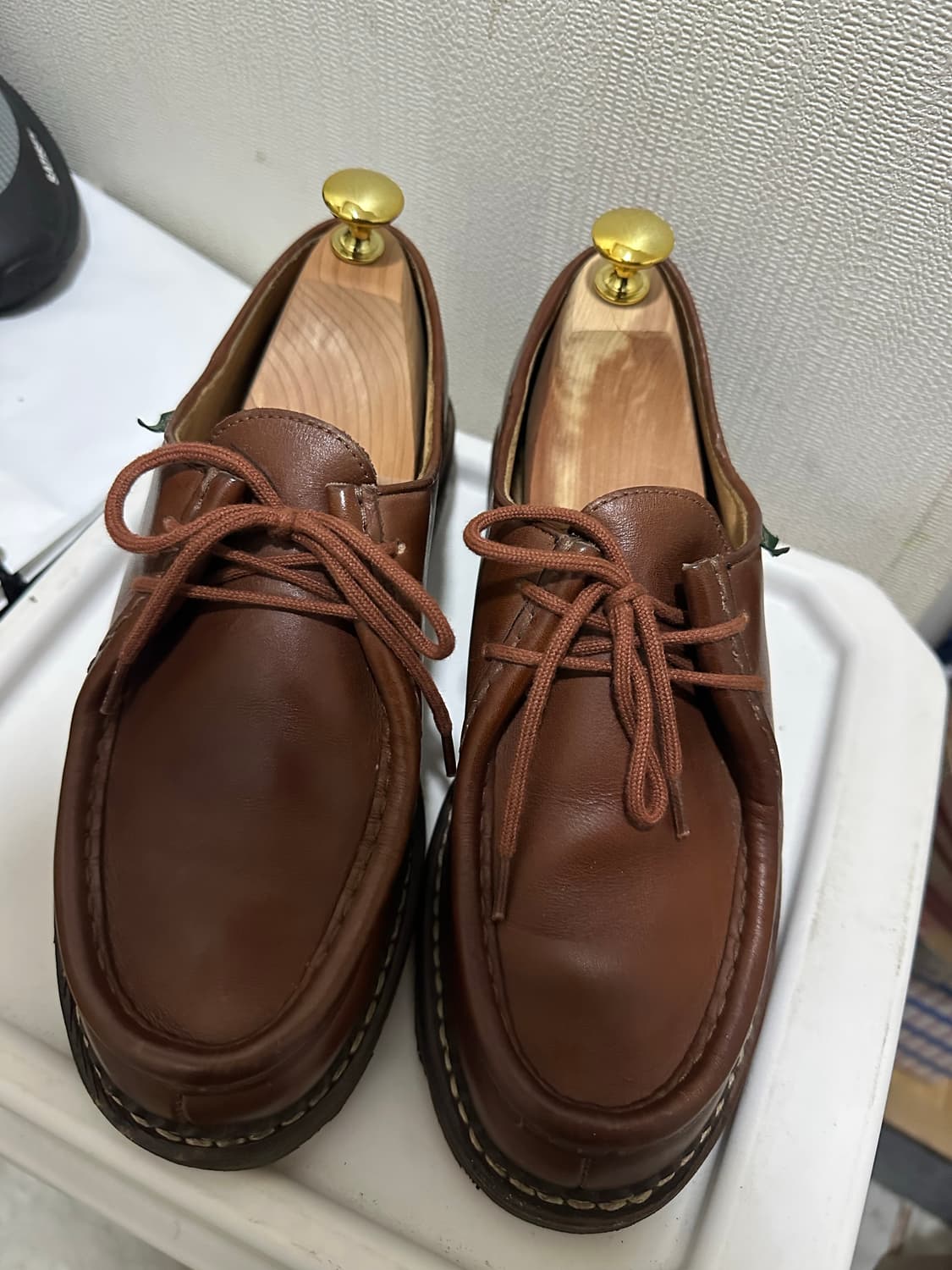 39) 파라부트 미카엘 브라운 팝니다 상품이미지3