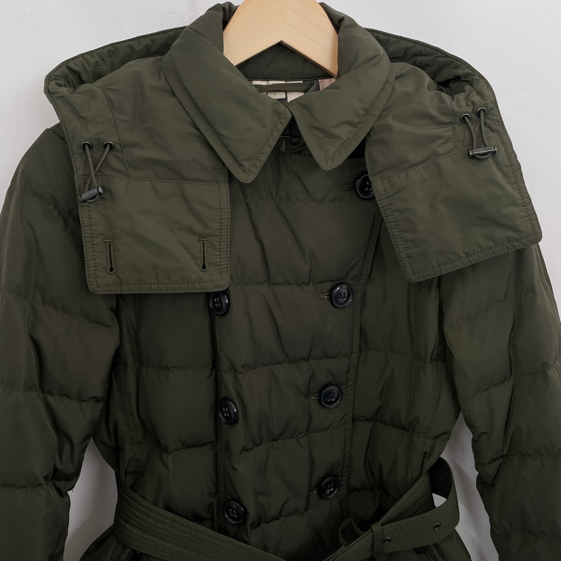 버버리 벨티드  패딩 코트  상품이미지4