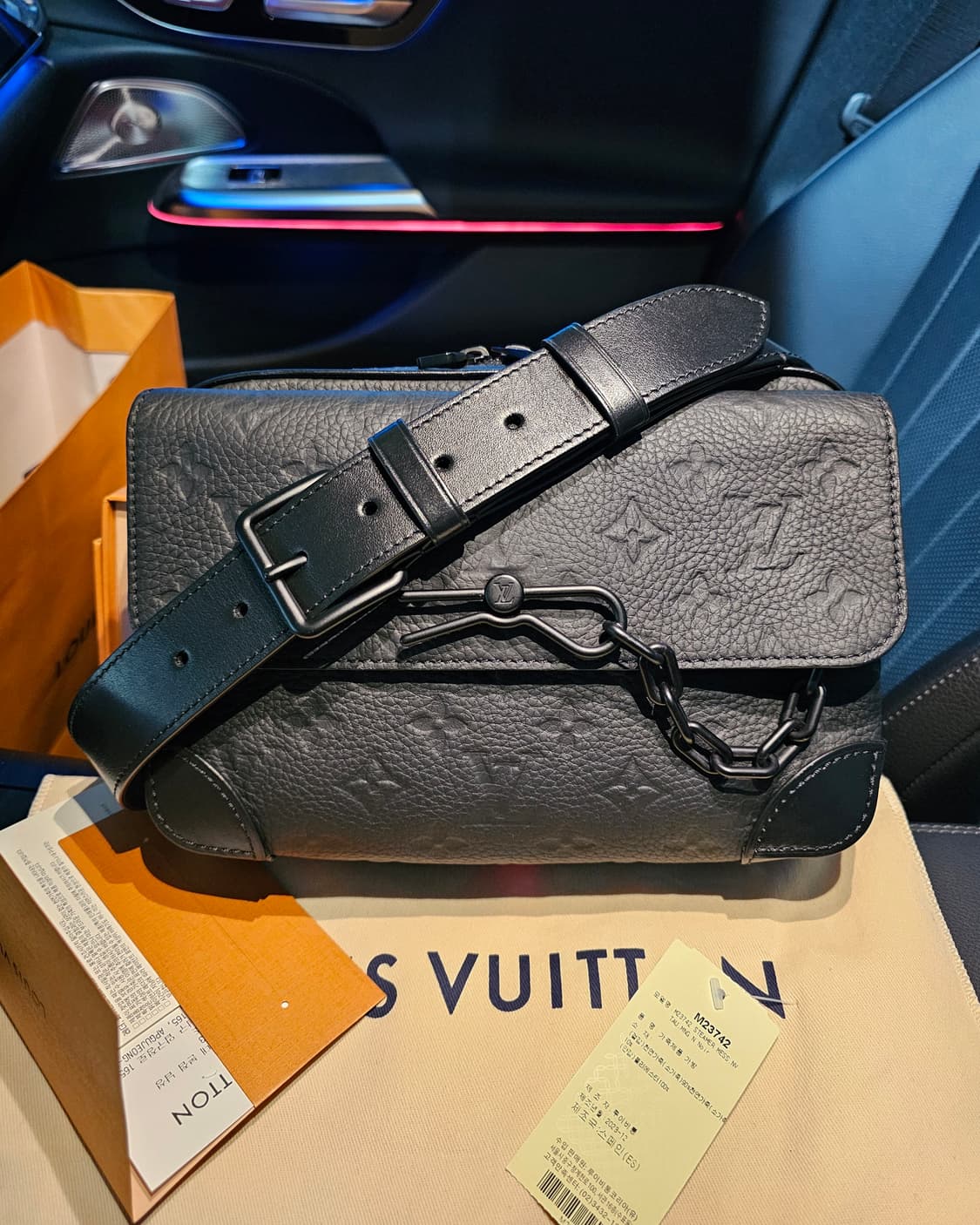 루이비통 퍼렐 토리옹 스티머 트렁크 메신저 크로스백 상품이미지1