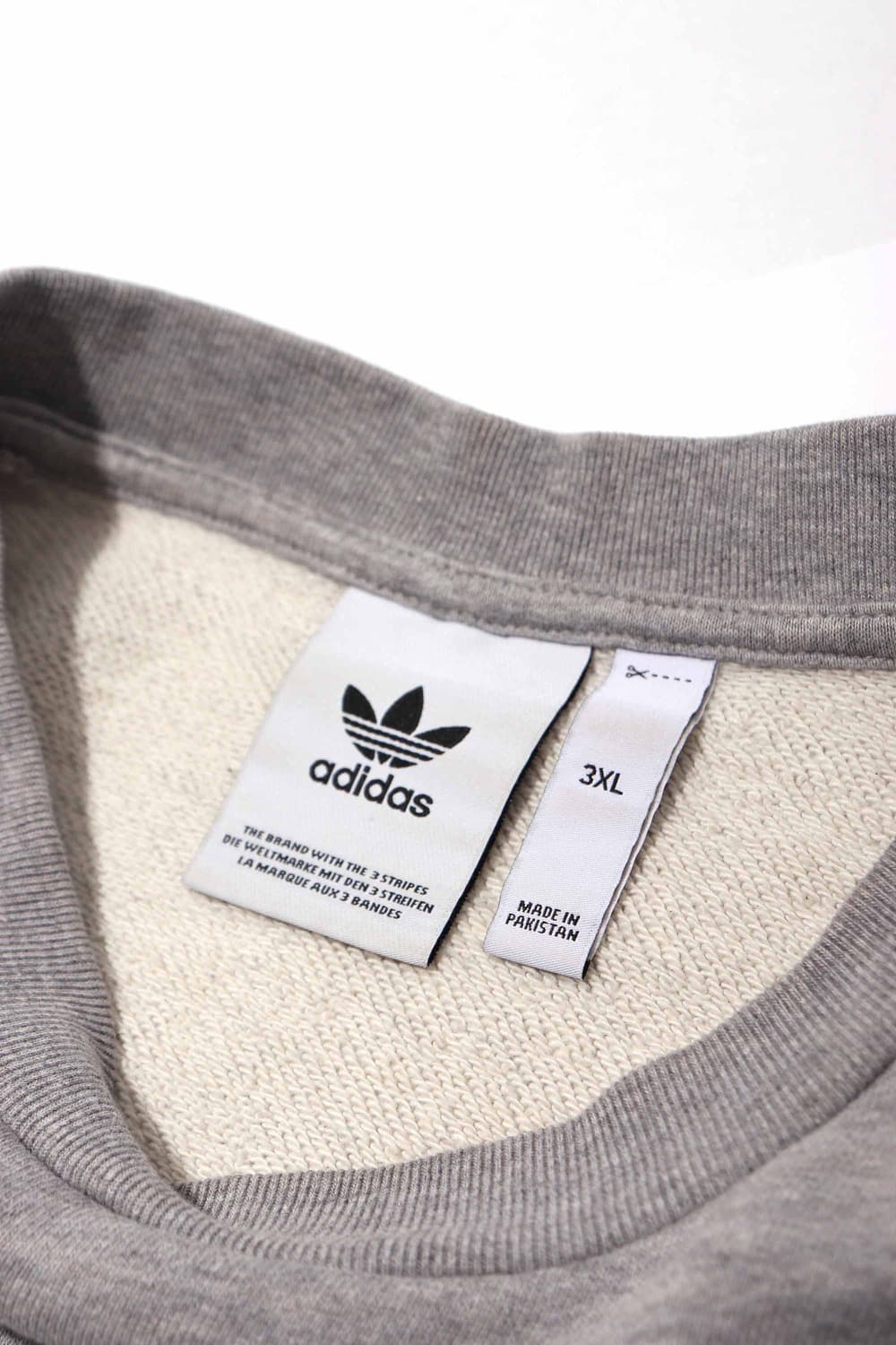 ADIDAS 파이어버드 그레이 스웻셔츠 size 3XL 상품이미지4