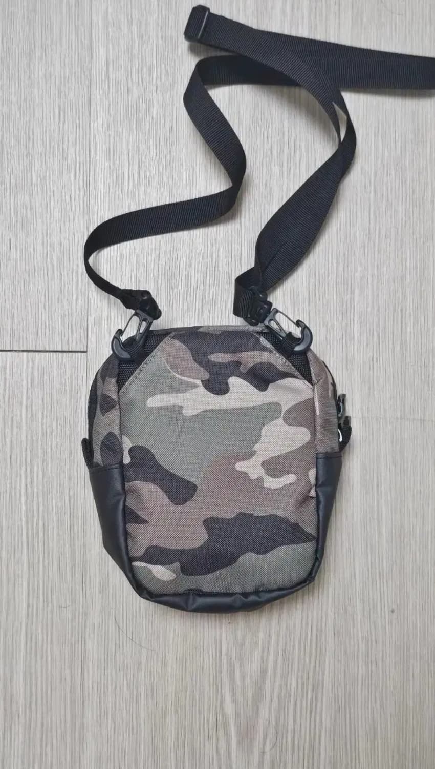 정품)오클리 카모플라쥬 크로스백 미니백 우드랜드 상품이미지3