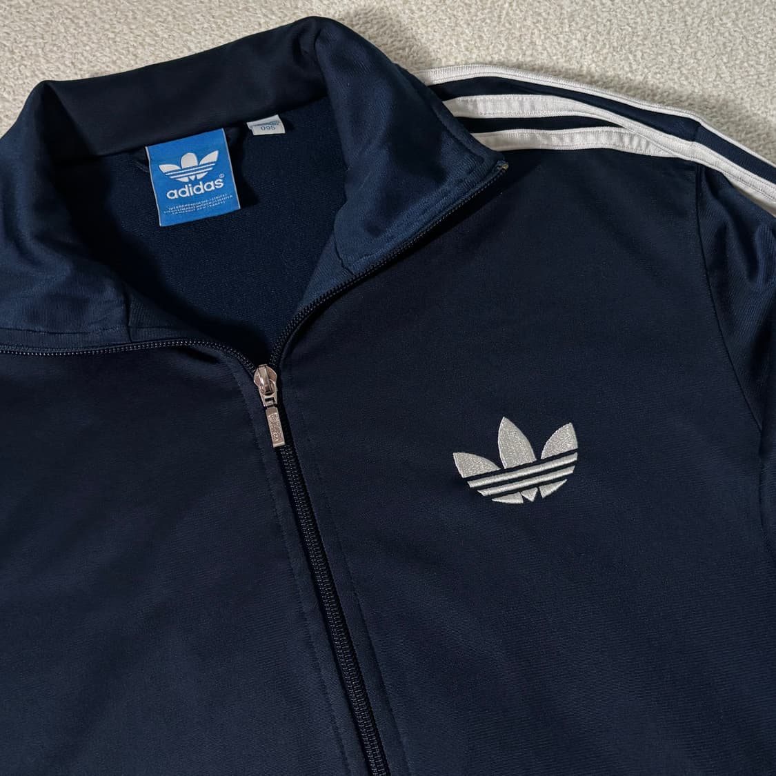 아디다스 구파이어버드 네이비 남흰 져지 상품이미지2