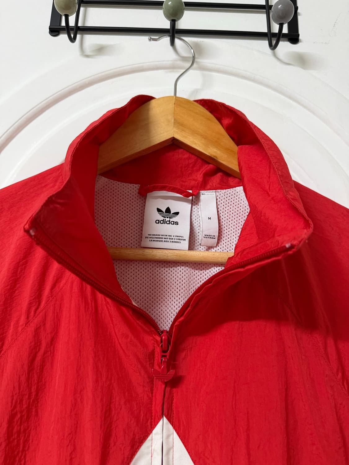 M사이즈 아디다스 빅로고 바람막이 상품이미지2