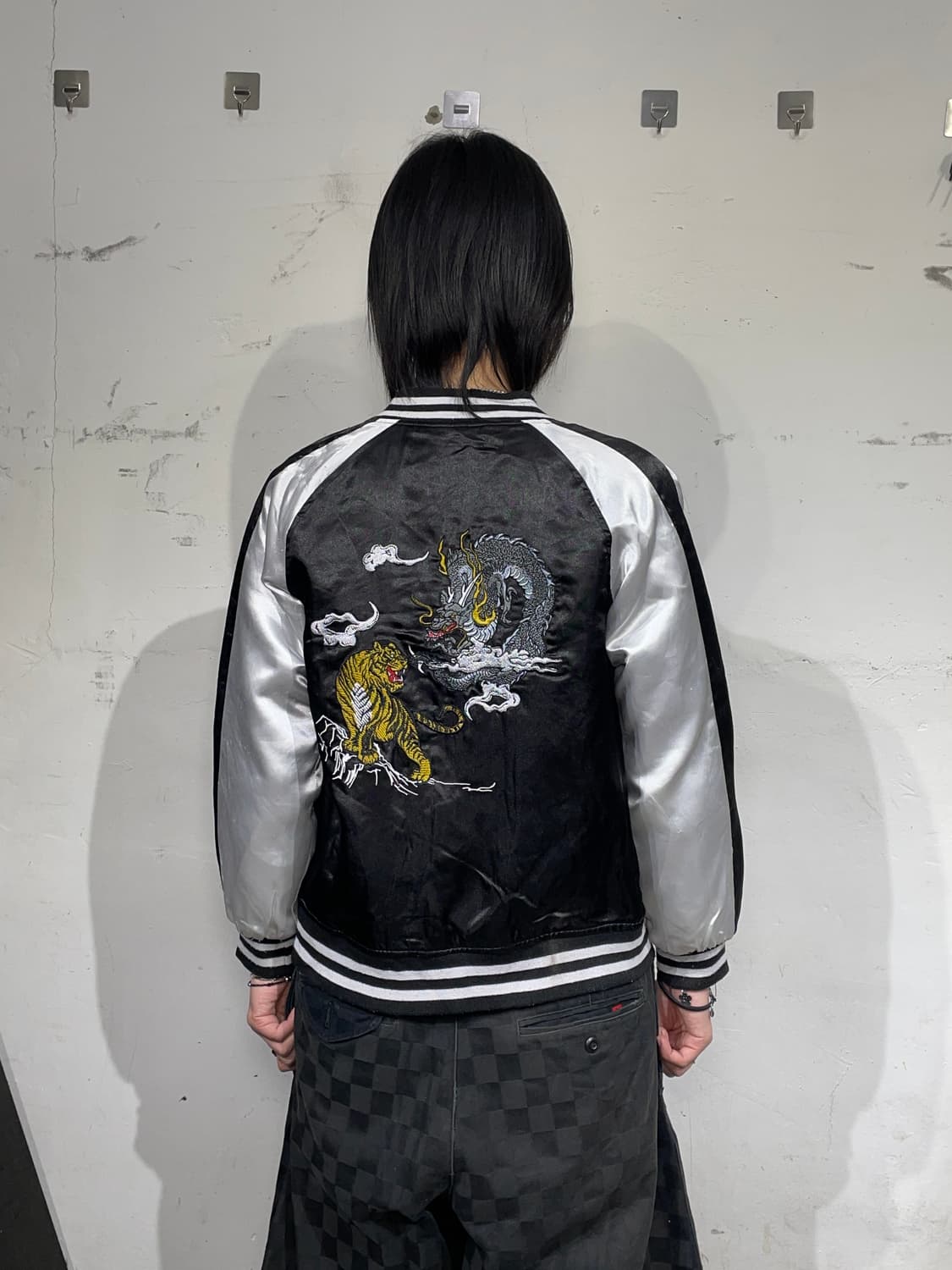 일본빈티지 블랙 용 호랑이 오리엔탈 자수 스카잔 XS 상품이미지5