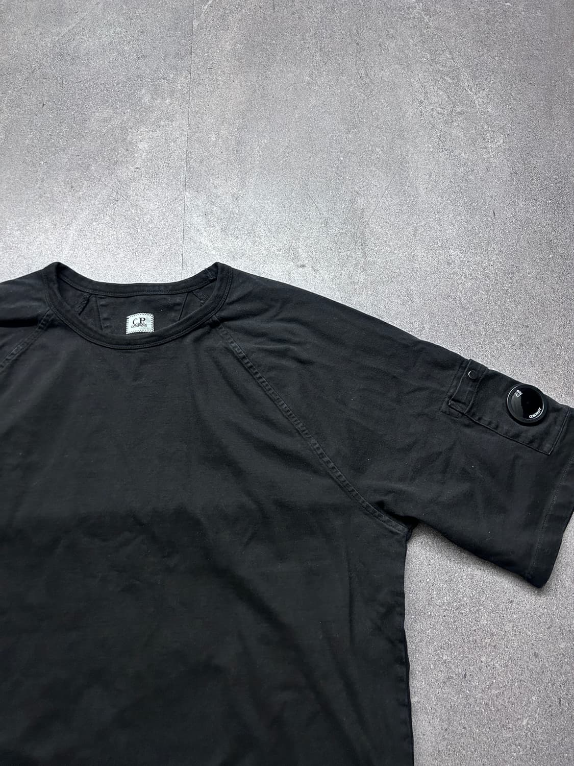 CP Company 렌즈 와펜 레글런 티셔츠 상품이미지5