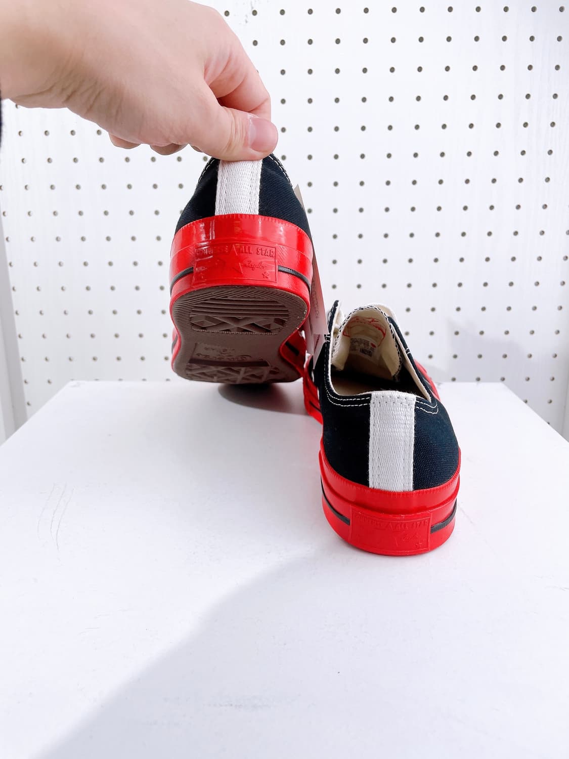 (정품/새상품) 컨버스 x 꼼데가르송 공용 블랙 레드 척 70 로우 상품이미지3