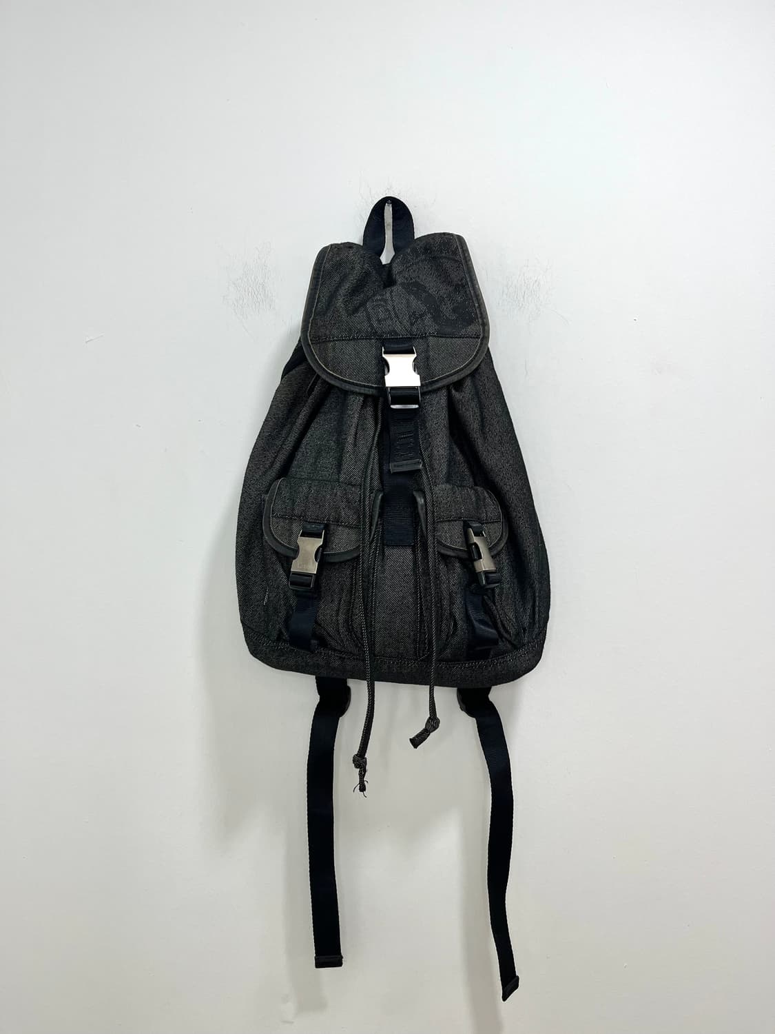 Lucas 데님 복조리 버클 백팩 상품이미지1