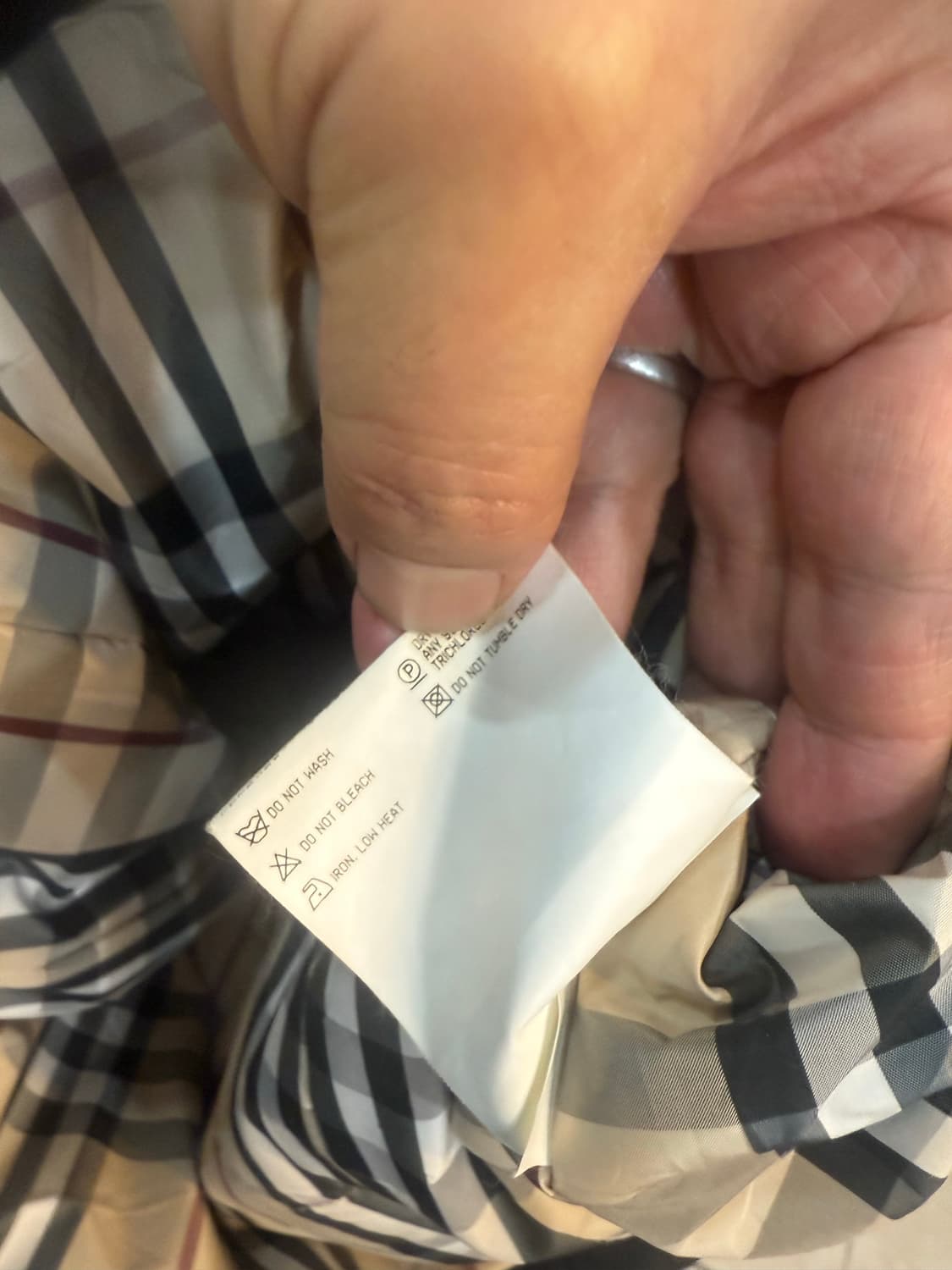 42/66 정품 버버리 패딩 팝니다 상품이미지7