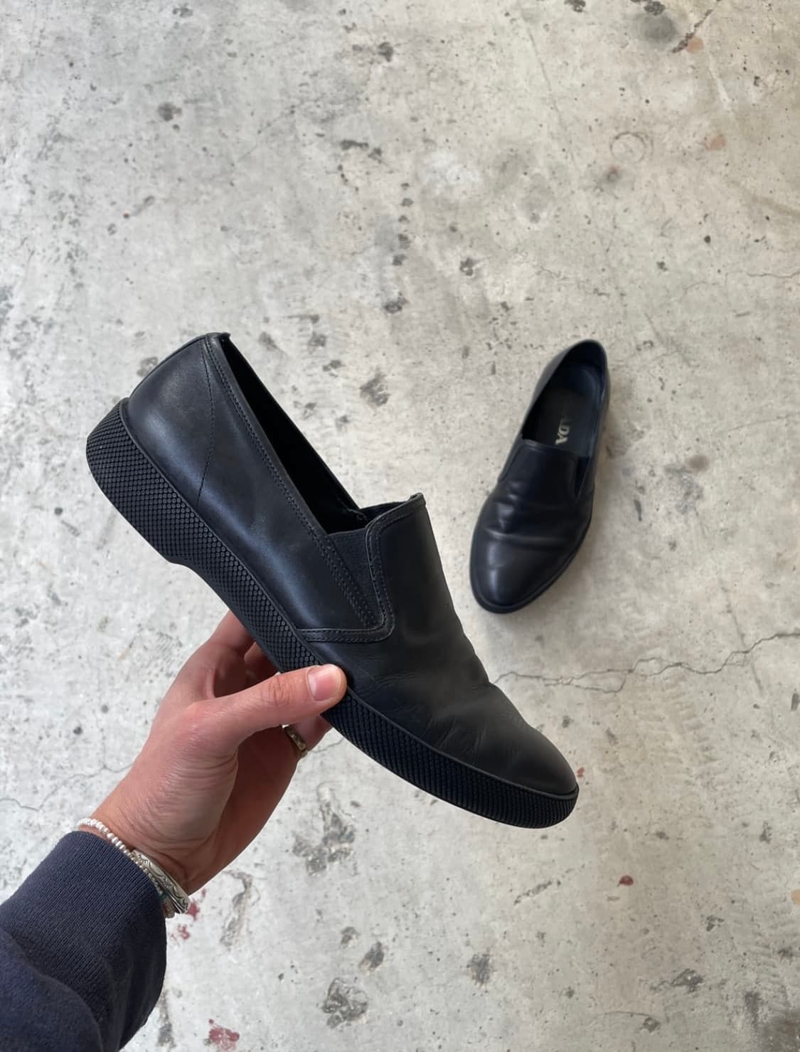00s Prada All Black Laether Slip-on 상품이미지2