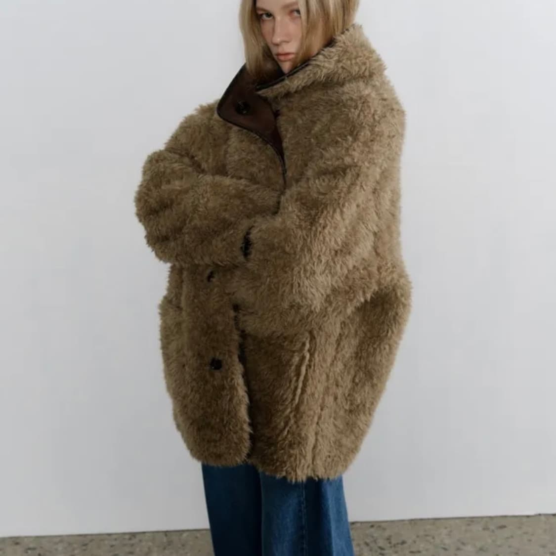 108파운드 Molly Reversible Shearling Coat 상품이미지1