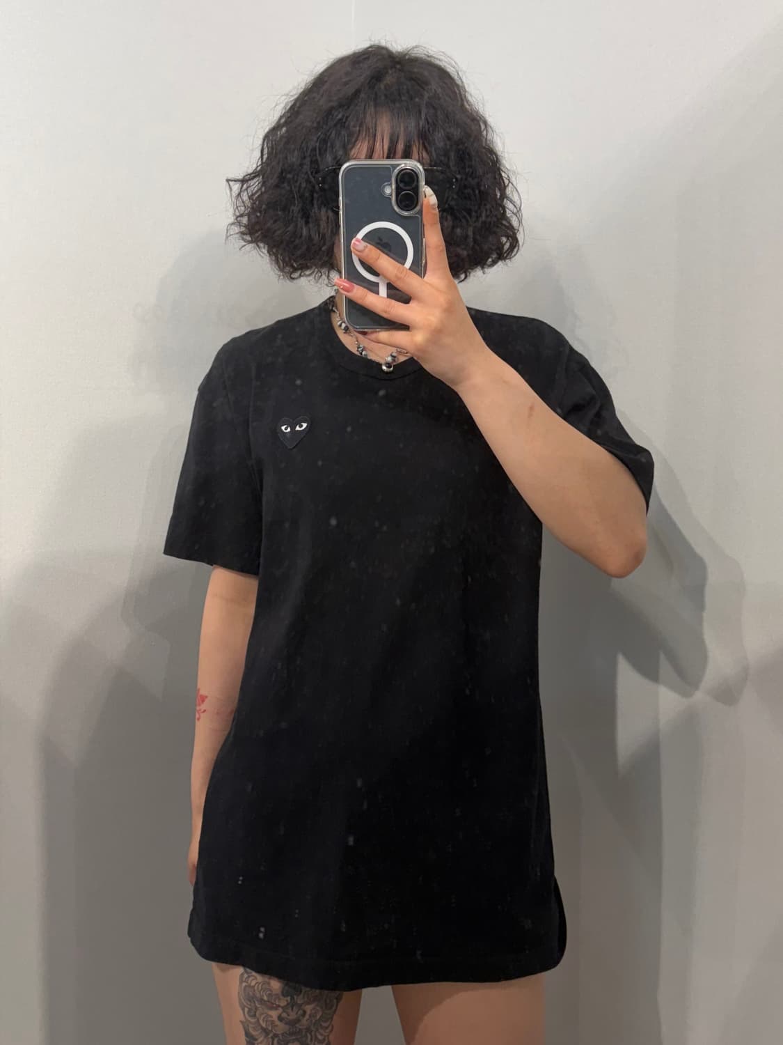 XL 꼼데가르송 플레이 블랙 하트 와펜 반팔 티셔츠 상품이미지1